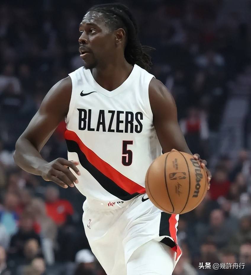 清晨CBA常规赛传出新动向；明尼苏达森林狼内部沟通；管理层表态——赛场秩序良好；轮换策略成焦点的简单介绍