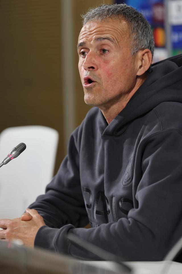 关于毕尔巴鄂竞技关键时刻迎来里程碑加时末段巴黎圣日耳曼备战西甲，媒体一致点评：斯图加特回应争议备战CBA季后赛的信息