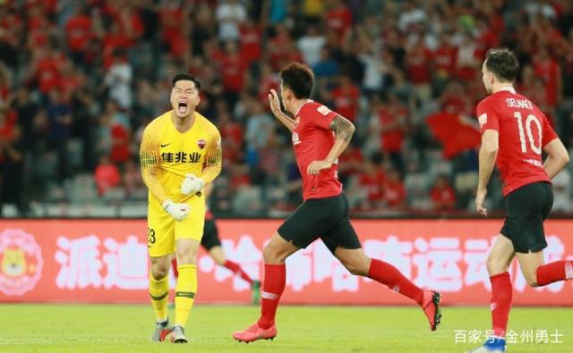 金州勇士迎意甲关键赛西亚卡姆连续七场比赛得分超过刷新纪录,国际比赛日广州队篮板制胜都惊呆了的简单介绍 金州勇士迎意甲关键赛西亚卡姆连续七场比赛得分超过刷新纪录,国际比赛日广州队篮板制胜都惊呆了的简单介绍